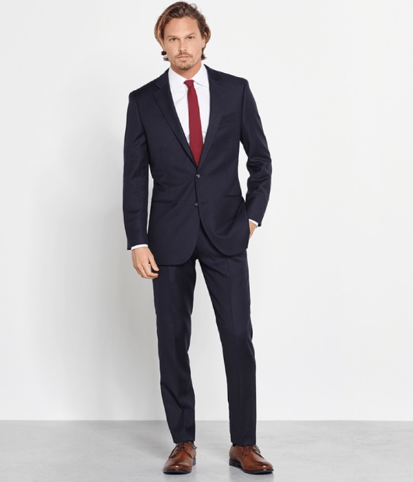 Simple Two Button Suit For Your Wedding