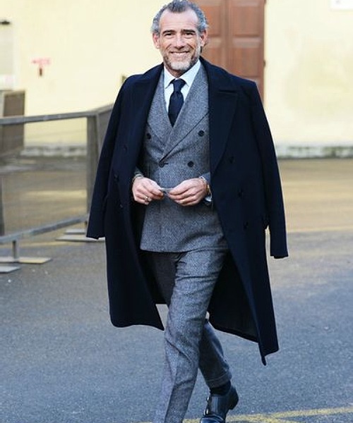 Look Bold By Choosing A Black Overcoat And A Wool Suit