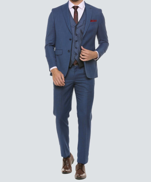 Keep Your Reputation High By Choosing This Three Piece Suit