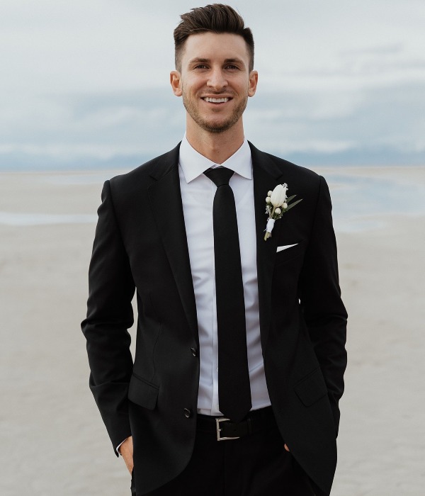 Wedding Attire In Black Is A Classic Choice