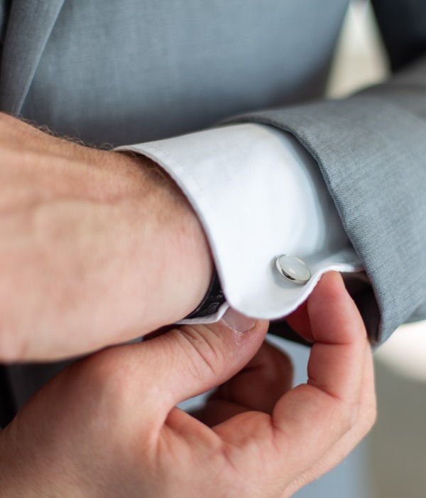 How cufflinks in men’s suits have evolved