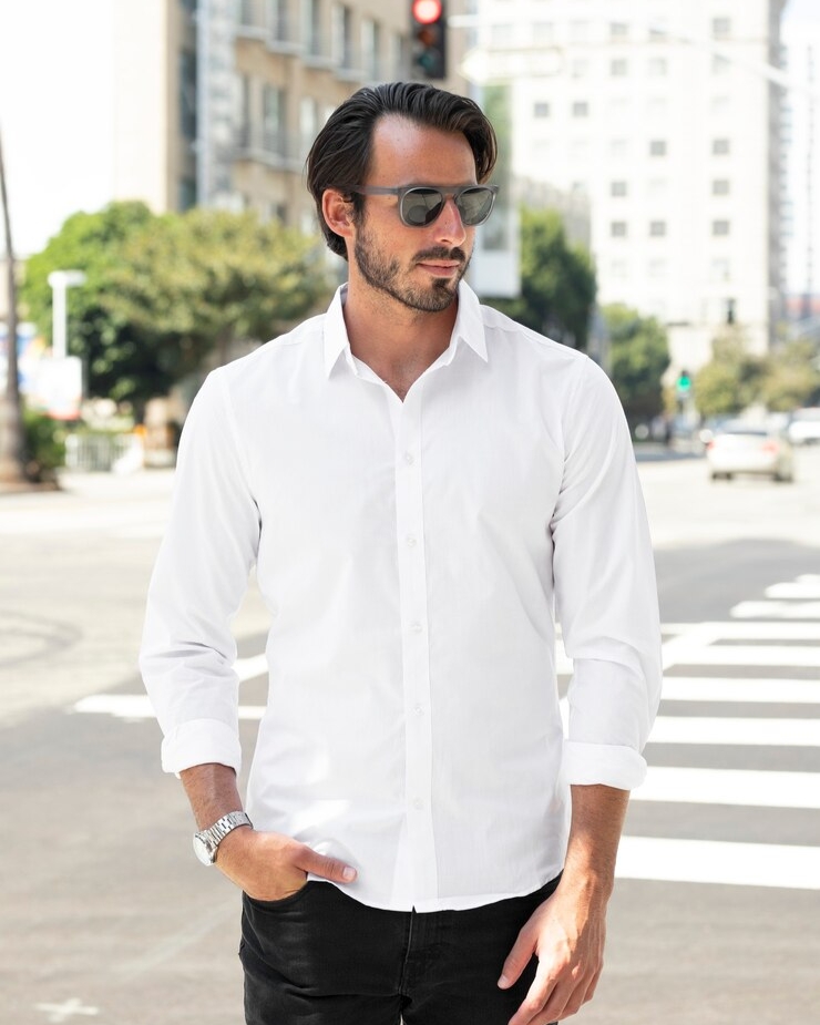 The importance of owning long-sleeved white shirts in summer