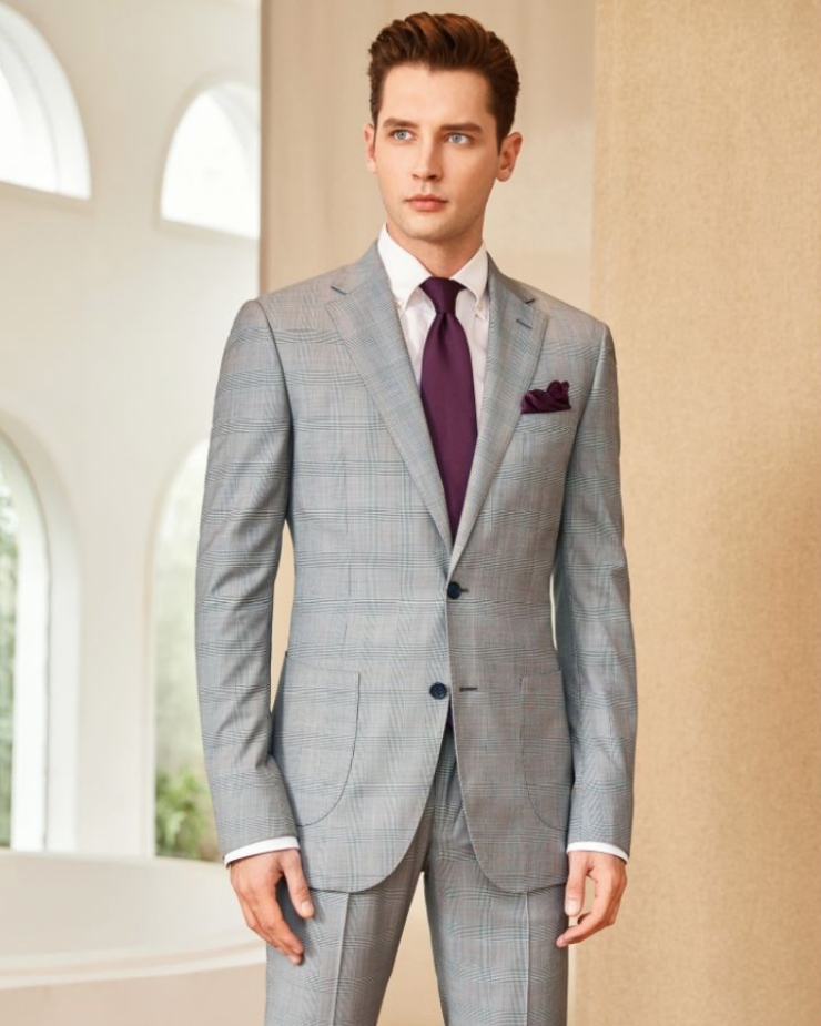 A gray formal suit with a burgundy touch!