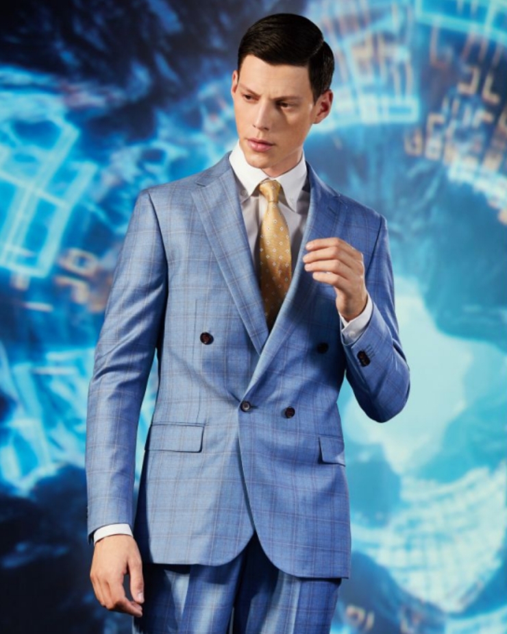 A light blue formal blazer for this summer sky